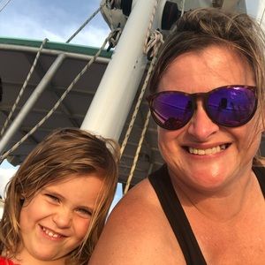 Meet your Posher, Amie